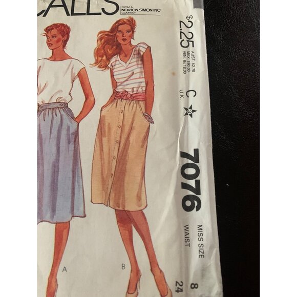 McCall's Misses Skirt Sewing Pattern Sz 8 7076 - Uncut - Picture 4 of 9